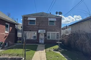 122-12 6th Ave, College Point, NY 11356 - Photo 3