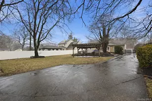 112 Noel Dr, Centereach, NY 11720 - Photo 27