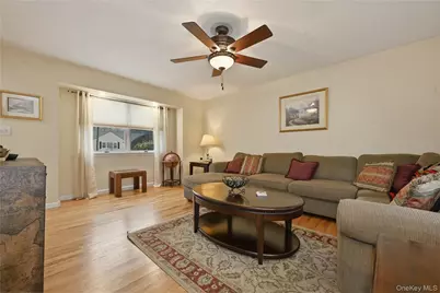 112 Noel Drive, Centereach, NY 11720 - Photo 11