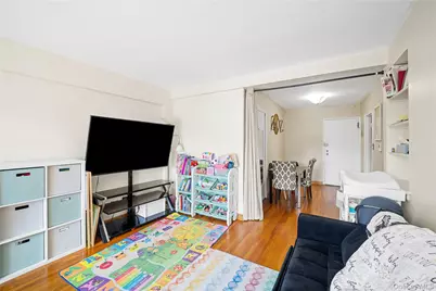 211-01 75th Avenue #4O, Oakland Gardens, NY 11364 - Photo 9