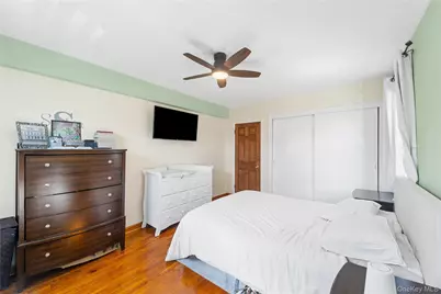 211-01 75th Avenue #4O, Oakland Gardens, NY 11364 - Photo 5