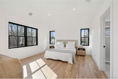 14 Bay Avenue, East Quogue, NY 11942 - Photo 15