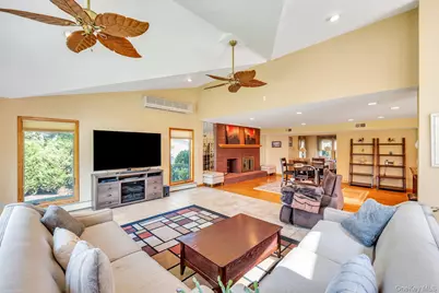 9 Artisan Avenue, Huntington, NY 11743 - Photo 23