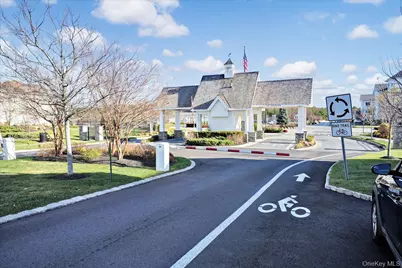 272 Silver Timber Drive, Yaphank, NY 11980 - Photo 21