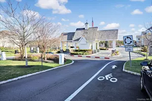 272 Silver Timber Dr, Yaphank, NY 11980 - Photo 21