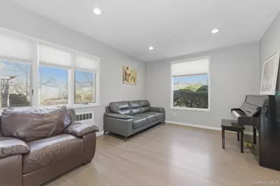 373 Northfield Road, Woodmere, NY 11598 - Photo 5