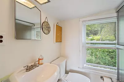 31 W Fairview Avenue, Jamesport, NY 11901 - Photo 23