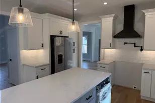 4 Lotto Ct, Lake Grove, NY 11755 - Photo 9