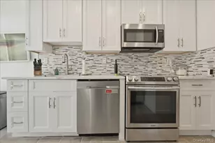 17 Meadow St, Garden City, NY 11530 - Photo 13