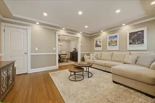 17 Meadow St, Garden City, NY 11530 - Photo 7