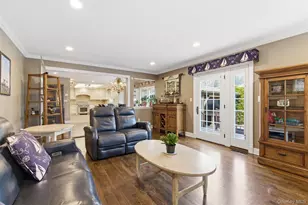 2 Knoll Ln, Glen Head, NY 11545 - Photo 21