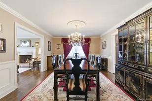 2 Knoll Ln, Glen Head, NY 11545 - Photo 15