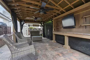 2 Knoll Ln, Glen Head, NY 11545 - Photo 43