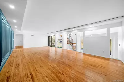 12 Lost Meadow Lane, Port Jefferson, NY 11777 - Photo 11