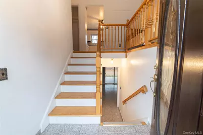 102 Burke Court, Buchanan, NY 10511 - Photo 15