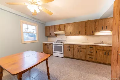 102 Burke Court, Buchanan, NY 10511 - Photo 19