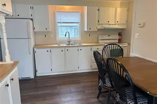 525/82 Riverleigh, Riverhead, NY 11901 - Photo 5