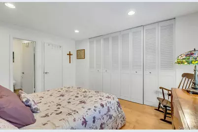 864 Skyline Drive, Coram, NY 11727 - Photo 17