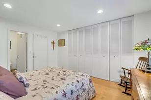 864 Skyline Dr, Coram, NY 11727 - Photo 17