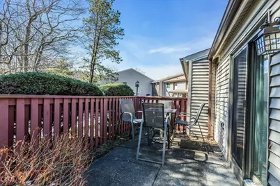 864 Skyline Drive, Coram, NY 11727 - Photo 5