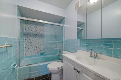 13004 97th Avenue, Richmond Hill, NY 11419 - Photo 5