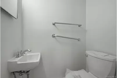 13004 97th Avenue, Richmond Hill, NY 11419 - Photo 7