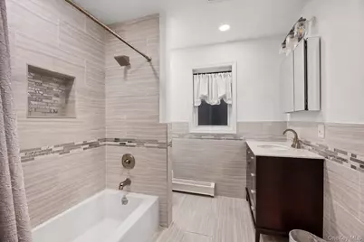 2632 Montauk Avenue, Merrick, NY 11566 - Photo 19