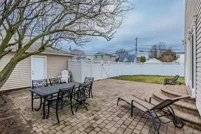 2632 Montauk Avenue, Merrick, NY 11566 - Photo 33