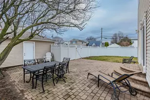 2632 Montauk Ave, Merrick, NY 11566 - Photo 33