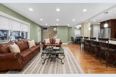 2632 Montauk Avenue, Merrick, NY 11566 - Photo 5