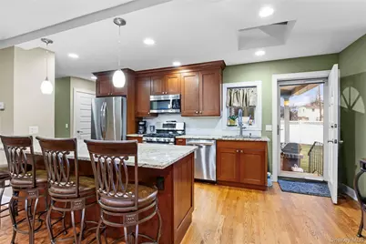 2632 Montauk Avenue, Merrick, NY 11566 - Photo 7