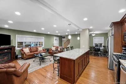 2632 Montauk Avenue, Merrick, NY 11566 - Photo 9