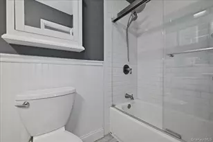 1419 Eric Ln, East Meadow, NY 11554 - Photo 27