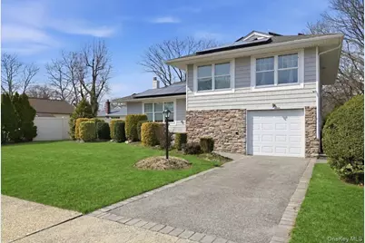 1419 Eric Lane, East Meadow, NY 11554 - Photo 5