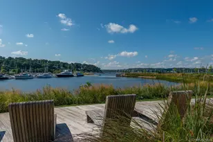 100 Garvies Point Rd, Glen Cove, NY 11542 - Photo 23