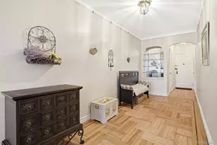 601 Pelham Pkwy N, Bronx, NY 10467 - Photo 7