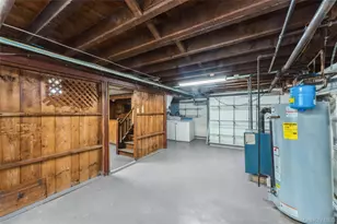 24 Welwyn Rd, Great Neck, NY 11021 - Photo 21