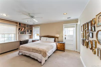 24 Welwyn Road, Great Neck, NY 11021 - Photo 15