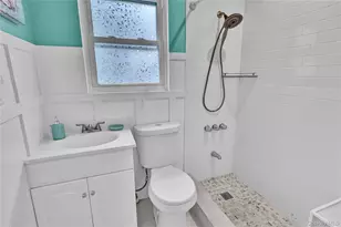 21 Cottage Rd, Calverton, NY 11933 - Photo 15