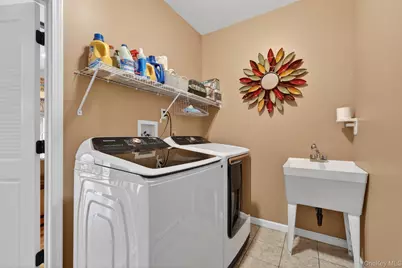 7 Maidstone Lane, Monroe, NY 10950 - Photo 25