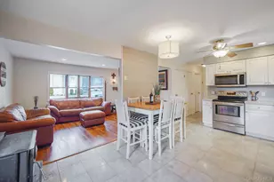 21 Adams St N, Farmingdale, NY 11735 - Photo 19