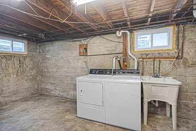 21 Adams Street N, Farmingdale, NY 11735 - Photo 33