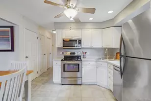 21 Adams St N, Farmingdale, NY 11735 - Photo 17