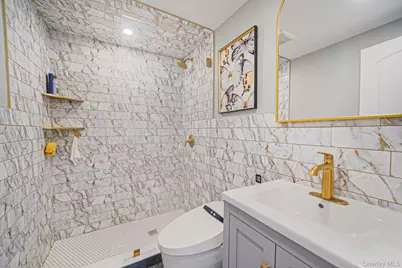 21 Adams Street N, Farmingdale, NY 11735 - Photo 9