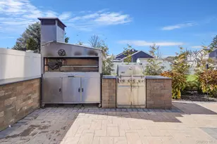 21 Adams St N, Farmingdale, NY 11735 - Photo 27