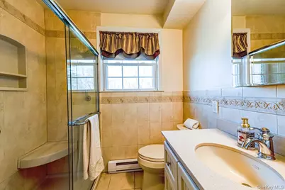 1 Bengeyfield Drive #2B, East Williston, NY 11596 - Photo 17