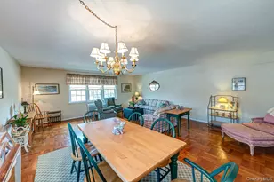 1 Bengeyfield Dr, East Williston, NY 11596 - Photo 7