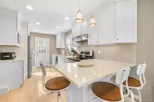 5 Birch St W, White Plains, NY 10607 - Photo 9