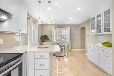 5 Birch Street W, White Plains, NY 10607 - Photo 15