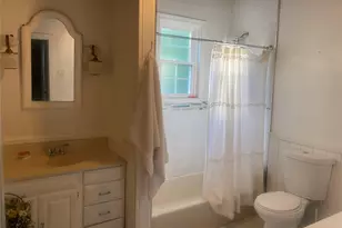 42 Mead St, Hempstead, NY 11550 - Photo 17